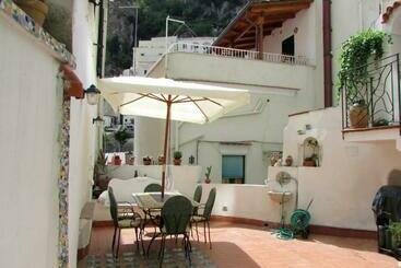 Пансион Flora