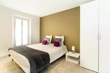 Florella Achard Residence