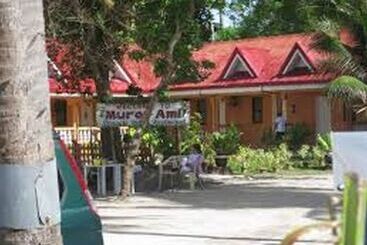 בית מלון כפרי Muro Ami Beach Resort