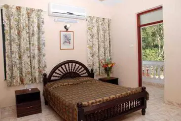 Hotel Willows Elite Resort