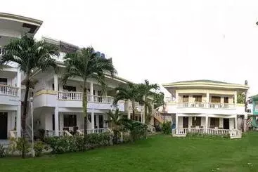 Hotelli Bans Beach Resort