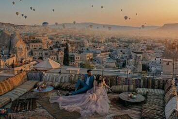 هتل Cappadocia Cave Lodge