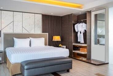 Aston Makassar Hotel & Convention Center