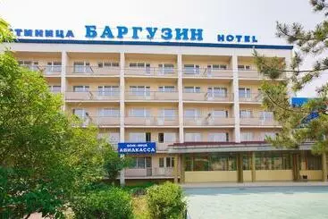 酒店 Barguzin