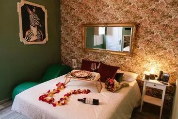 Majatalo Utopía Alicante   Hotel Boutique Para Adultos