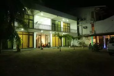 Hotel Jayaa Beach