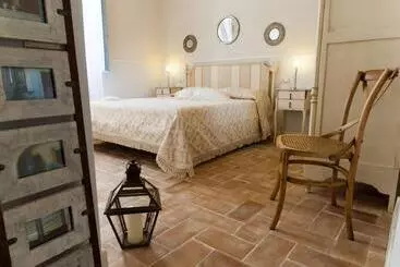 Aamiaismajoitus (B&B) Giardino Dei Sugheri