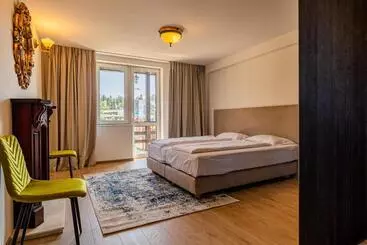 בית מלון כפרי Monterai Resort