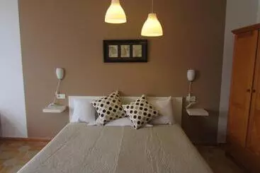 فندق فئة نجمة واحدة El Manantial