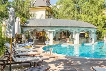 Family Hotel Gold Pearl