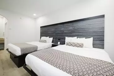 Hotelli Sapphire Inn And Suites