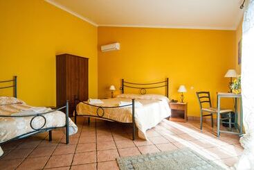 مبيت وإفطار La Porta Dell Etna   Nicolosi