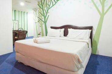 ホテル D'jawi Bella