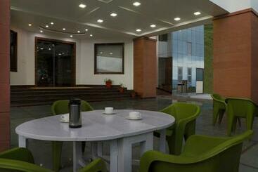 Hotel Shivani Foods & Resort