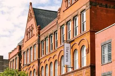 Huoneistohotelli Sonder Court Square