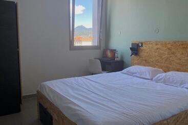 Schronisko Auberge De Jeunesse Hi Clermont Ferrand