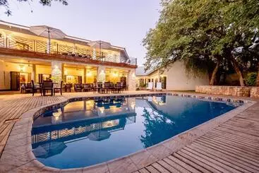 هتل Nkosi Guest Lodge