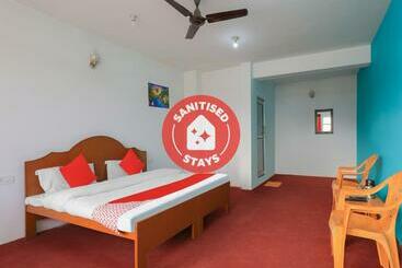 Hotel Oyo 84792  Delhi Heart