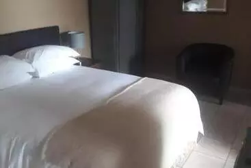 ペンション Marina Views Guesthouse