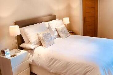 مبيت وإفطار College View