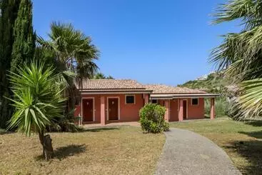 Hostelli Villaggio Club Baia Di Dino
