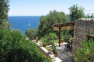 Dom wiejski Mirto Sopra Casa In Pietra Sul Mare