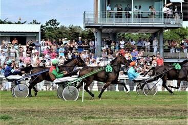 هتل Mobil Home Trois Chambres