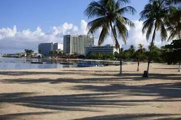 هتل Beach Studio 9