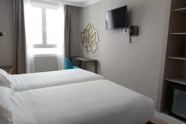 ユースホステル Micampus Burgos Centro Student Residence