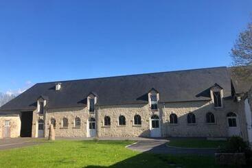 Nocleg ze śniadaniem Chambre D Hôtes Le Domaine De La Vallée