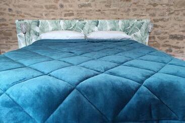 Bed and Breakfast Appartement Oingt   Les Meublés Des Pierres Dorées