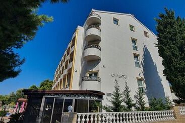 בית מלון כפרי Miramare