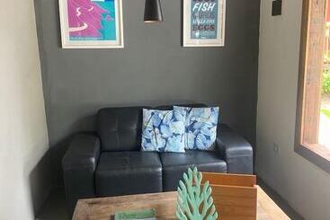 בית מלון כפרי Pousada Tubes   Hostel