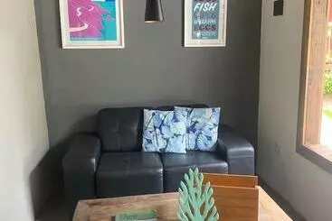 Otel Pousada Tubes Hostel