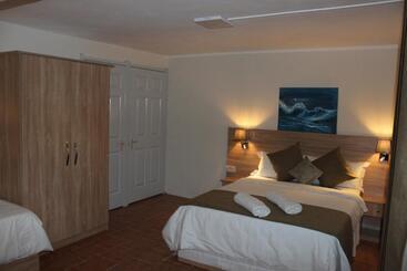 پانسیون Sikamifer Tourist Resort