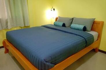 ホテル Siri Guesthouse