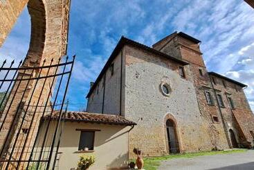 Hotel Agriturismo Abbazia Sette Frati A Casa Di Sara