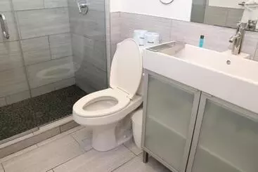 Huoneistohotelli Charming & Stylish Studio On Beacon Hill #15