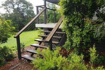 Bed and Breakfast Eumundi Cottages Cottage 2