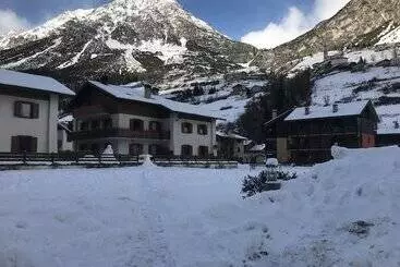 Alpen Hotel Chalet