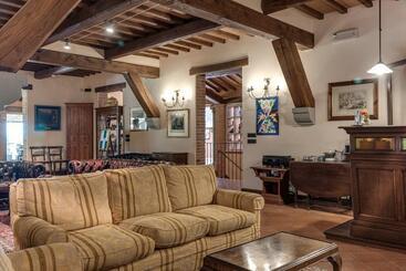 בית מלון כפרי Locanda Poggioleone