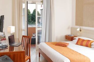 בית מלון כפרי Michelangelo