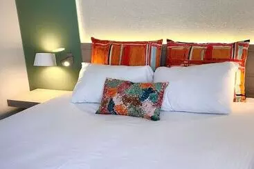 Hotell Logis Hôtel & Restaurant Les Mouettes   Larmor Plage, Proche De Lorient