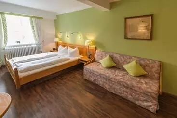 Pensione Goldener Adler Oberried   Hotel & Appartements