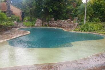 בקתות Thornycroft Lodge