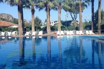 Aparthotel Villaggio Turistico La Mantinera   Residence