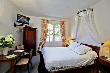 Отель Auberge de L'Étang Bleu