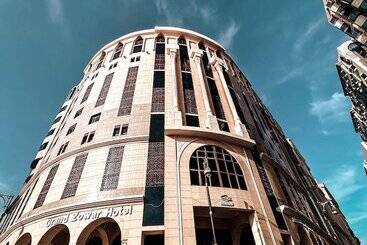 בית מלון כפרי Grand Zowar