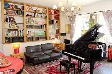 בית מלון כפרי Du Chateau