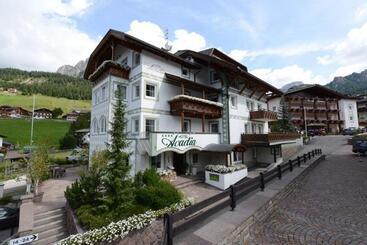 هتل Acadia Adults Mountain Home